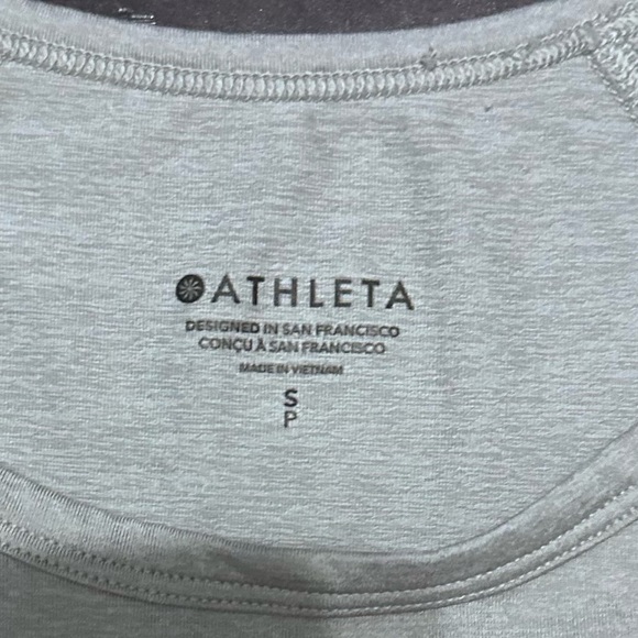 Athleta Textured Camo Capri and Workout Shirt - Picture 11 of 11